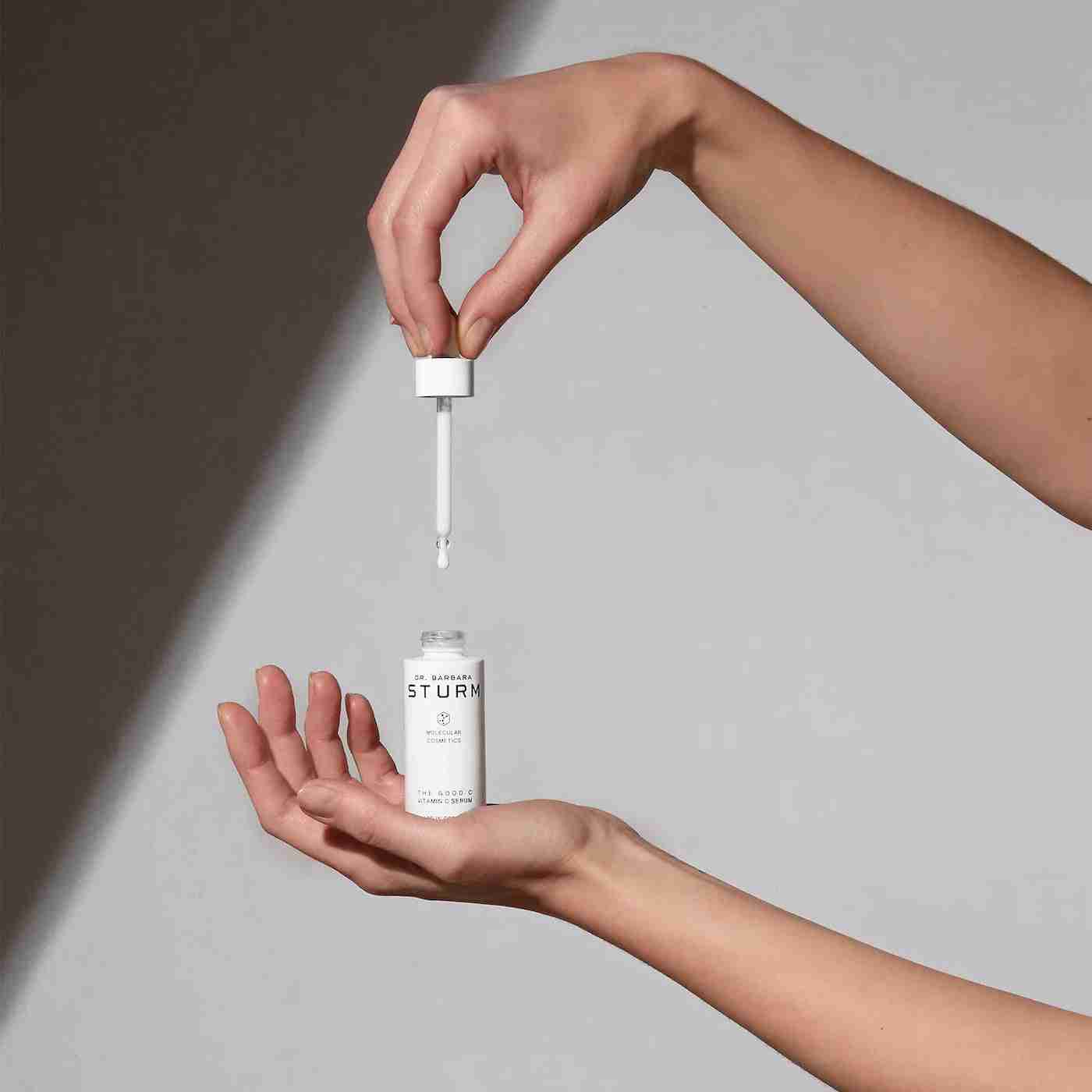 Dr. barbara sturm the good c serum mini 10ml