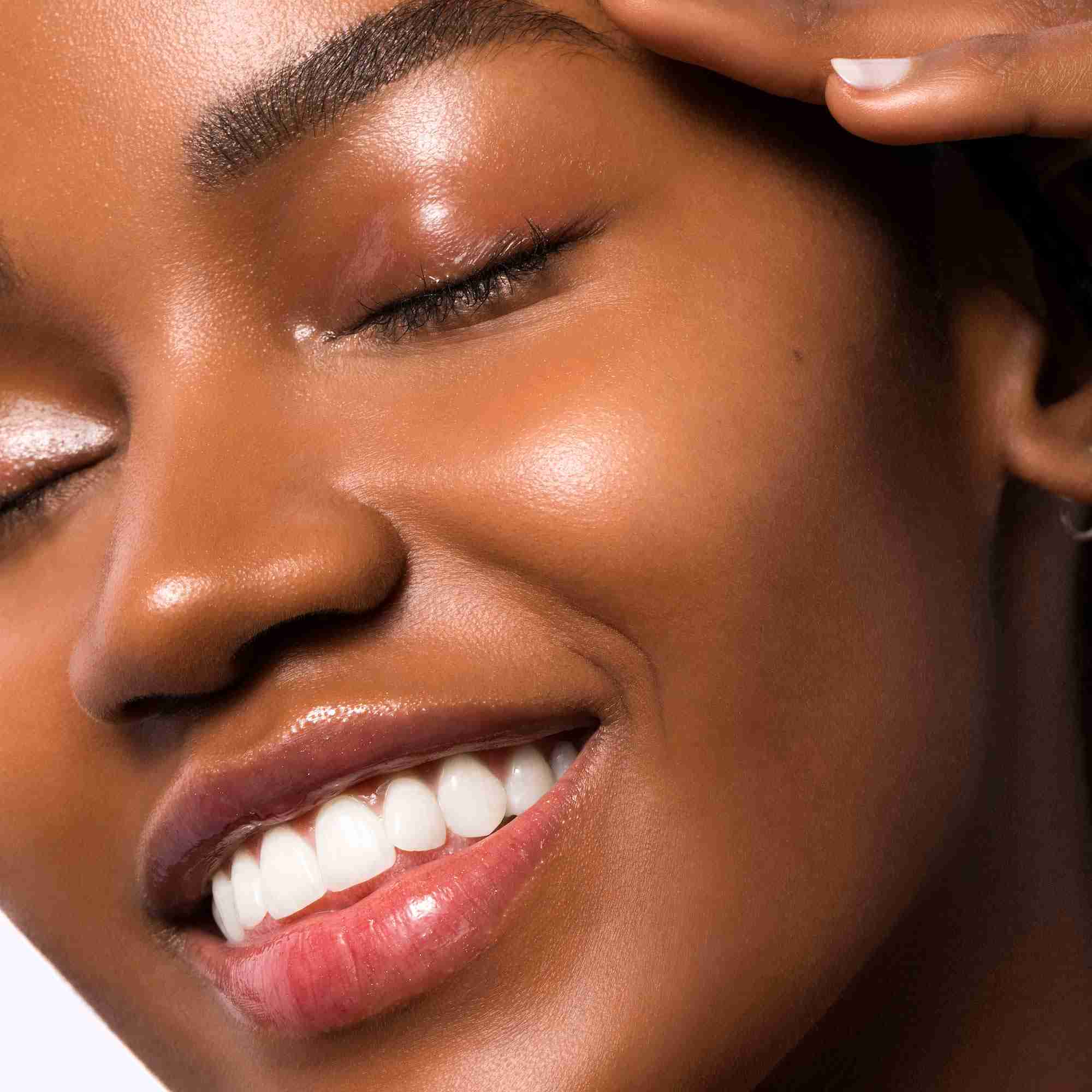 Tan - luxe the face illuminating self - tan drops sample