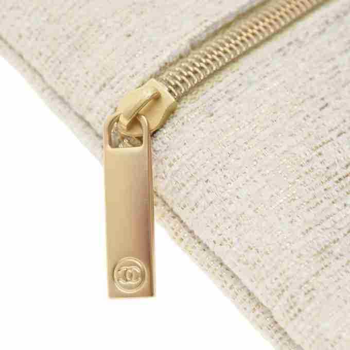 Chanel beauté champagne pearl flat pouch