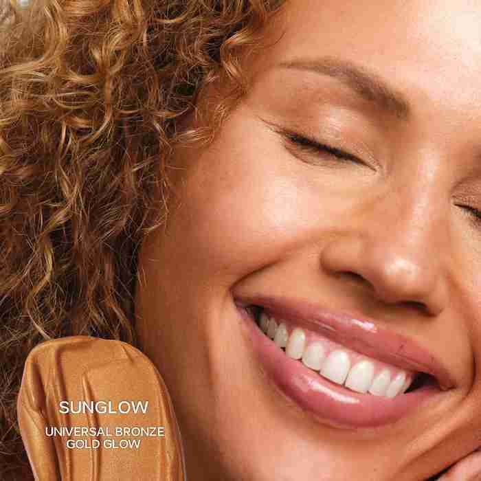 Saie glowy super gel illuminating serum mini - sunglow